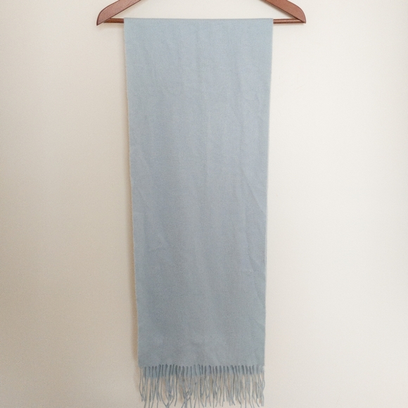 100% Cashmere Rectangular Reversible Scarf with Fringe - Picture 4 of 4